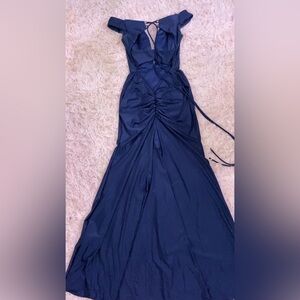 Selling my beautiful prom dress. Am willing to negotiate price